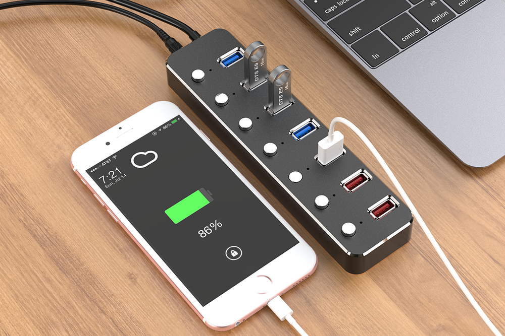 een usb hub om verschillende apparaten op aan te sluiten 